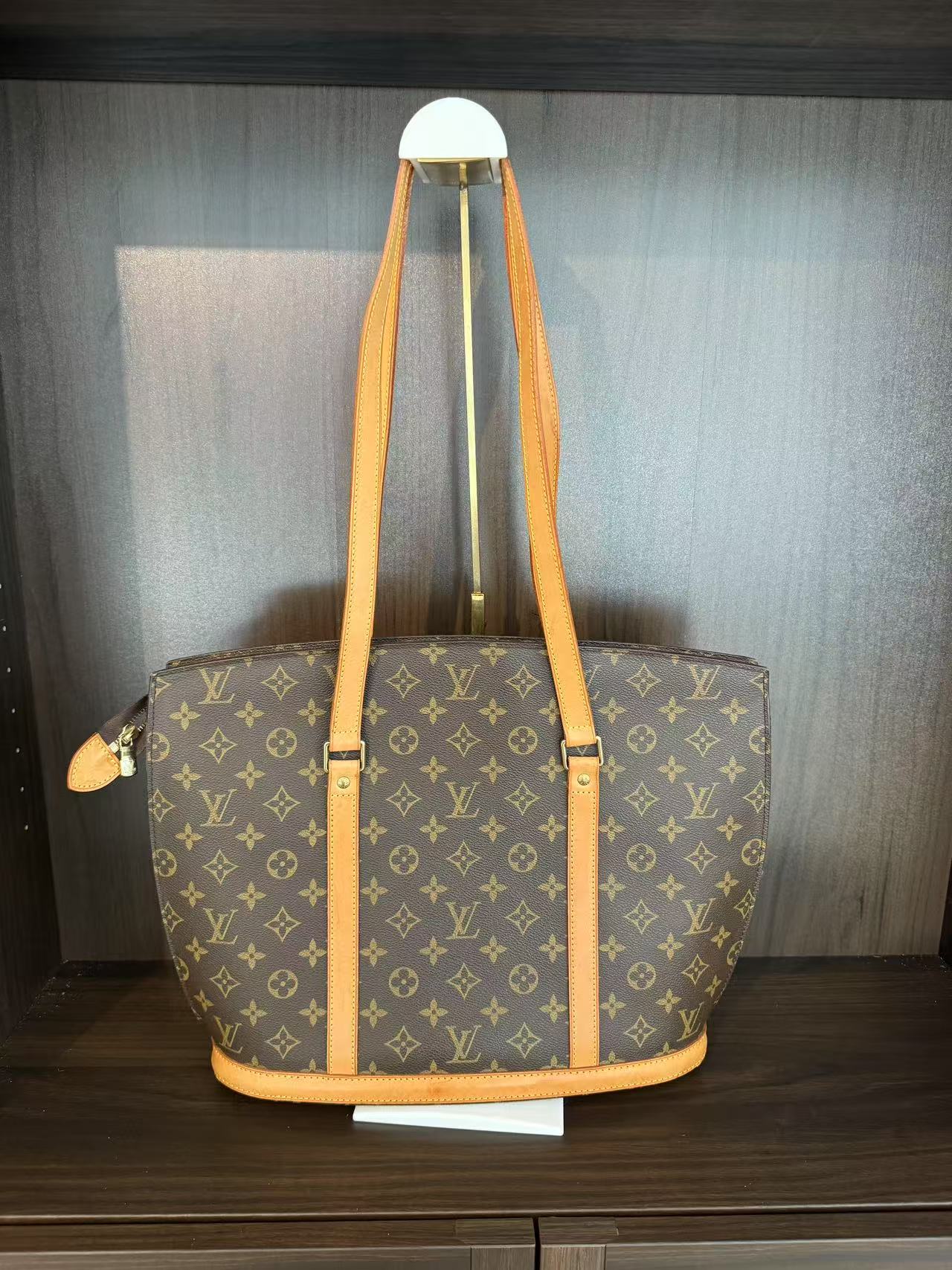 Louis Vuitton Babylone Tote Bag