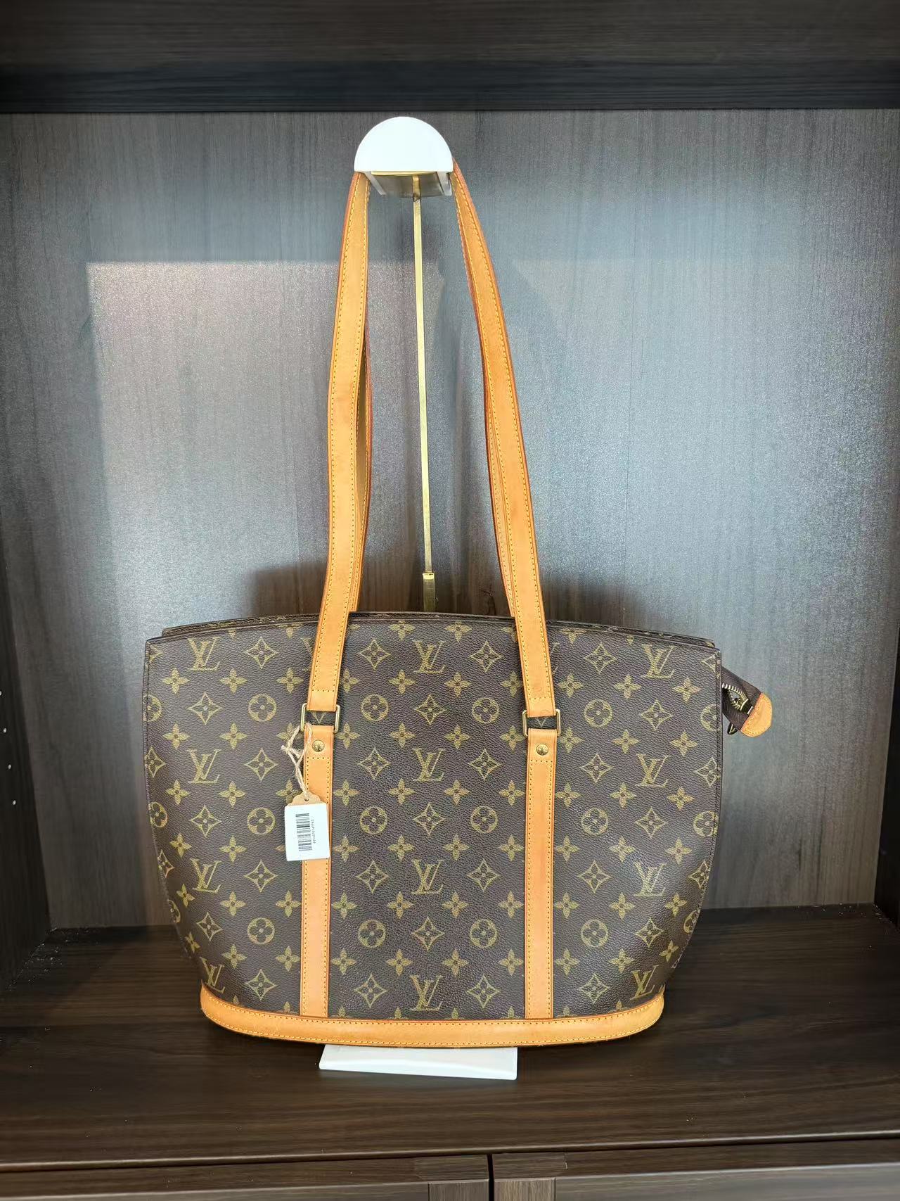 Louis Vuitton Babylone Tote Bag