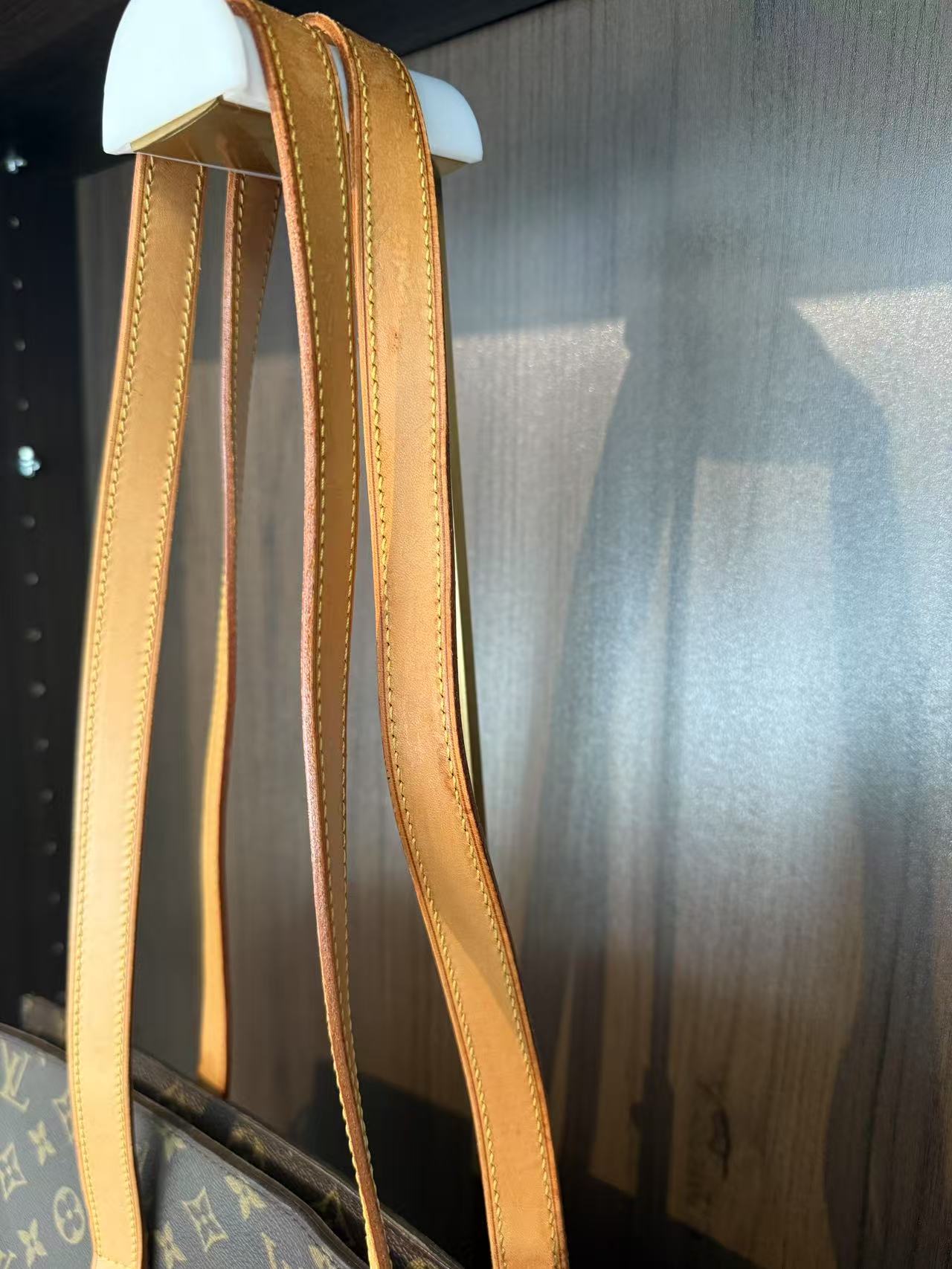 Louis Vuitton Babylone Tote Bag