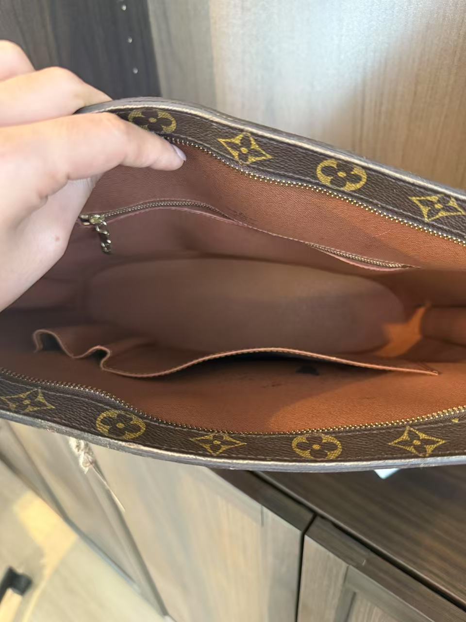 Louis Vuitton Babylone Tote Bag