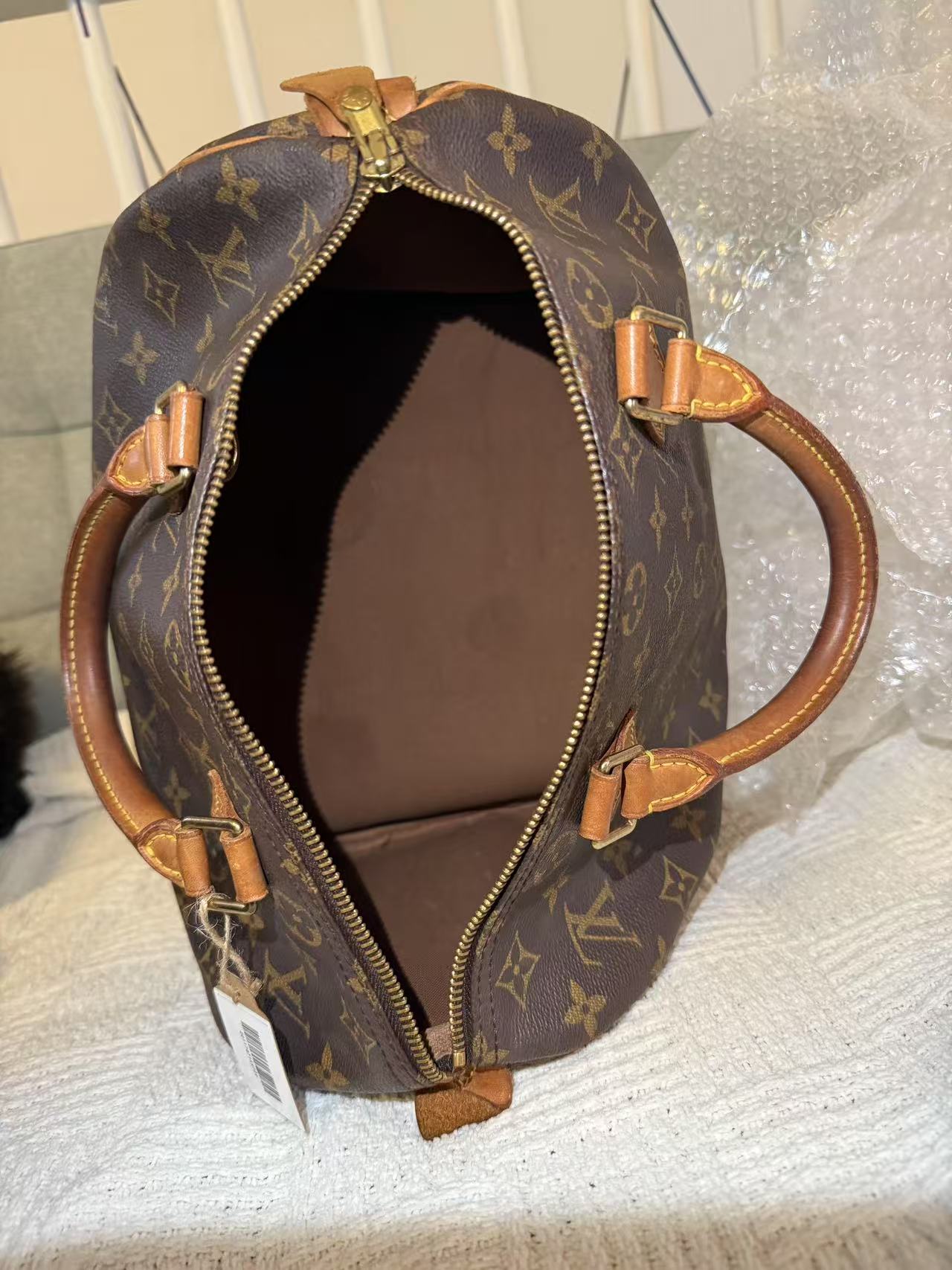 Louis Vuitton Speedy 30 without strap