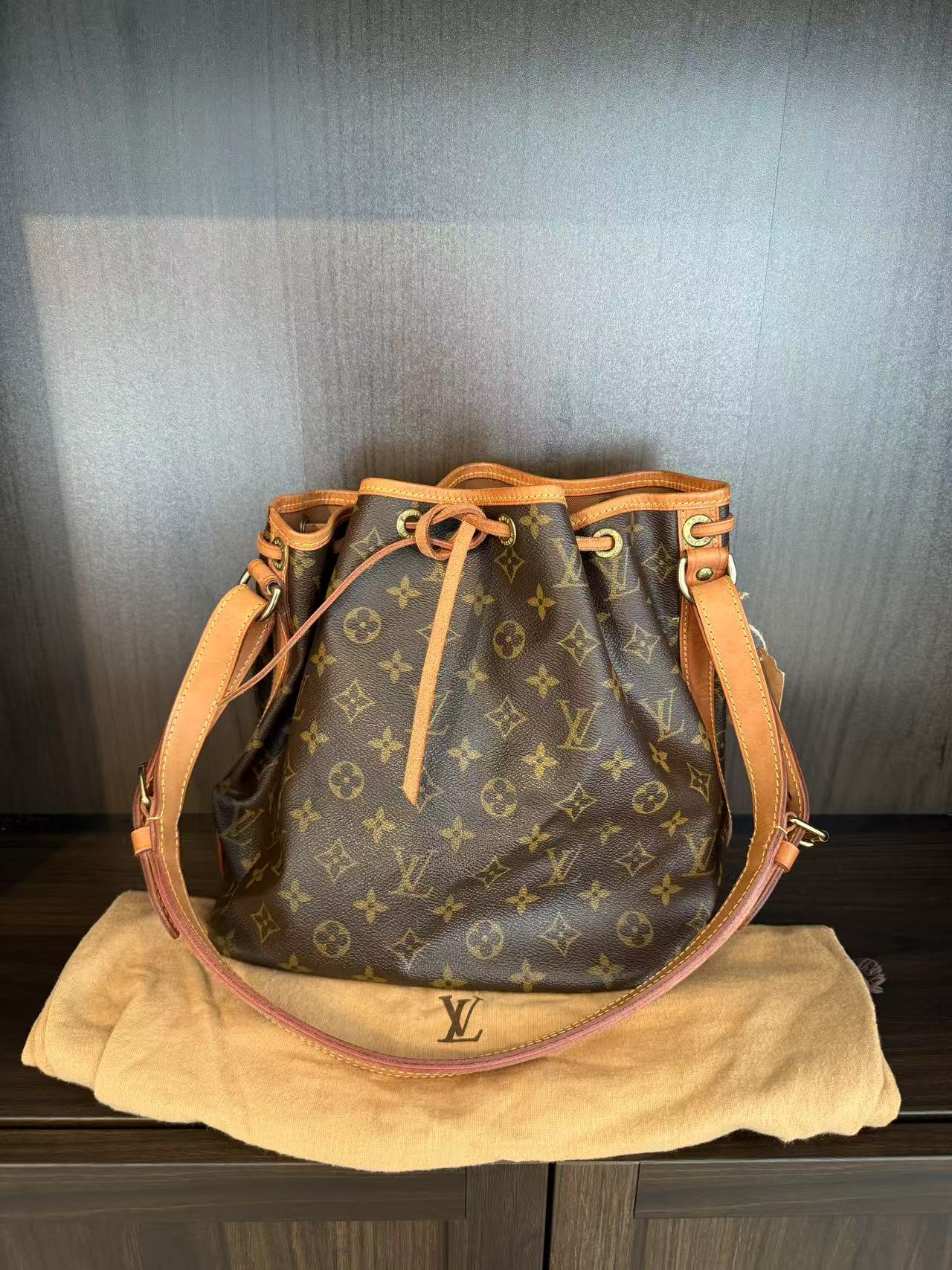 Louis Vuitton Noe Petit
