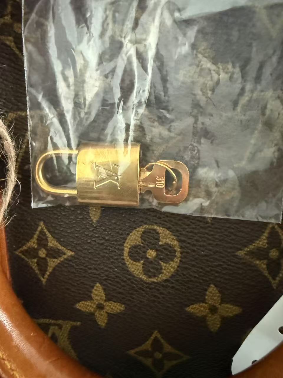 Louis Vuitton Keepall 50